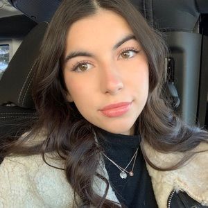 Meet your Posher, Avery